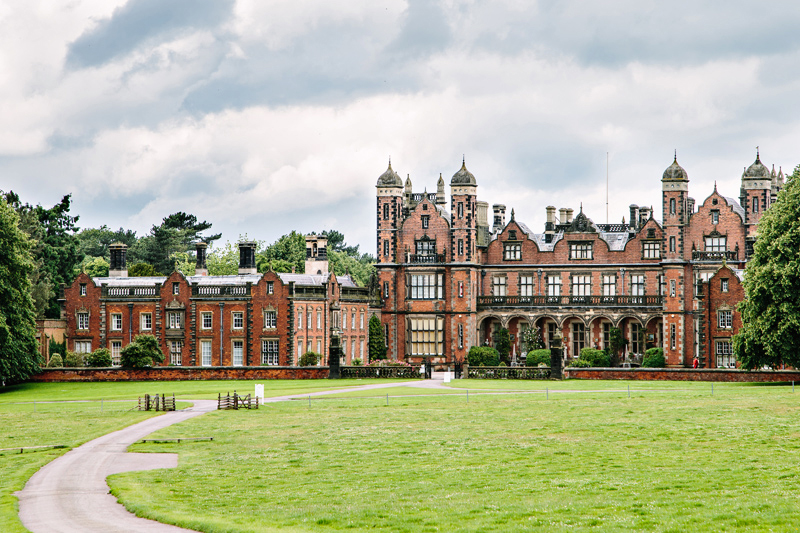 Capesthorne Hall Wedding Photographer